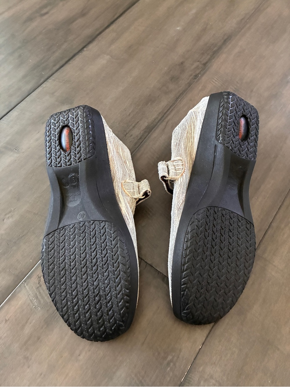 Arcopedico Merceditas Mary Jane Shows in Black and White Wave - Size 40 (US 9) - Picture 8 of 12